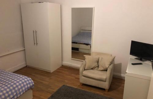 Clapham House | Common 2