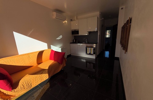 Capiago Intimiano Apartment | COMO - VILLA GABRIELLA - HALFWAY