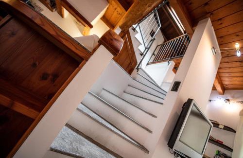 Intra Apartment | Comodità a due passi dal lago