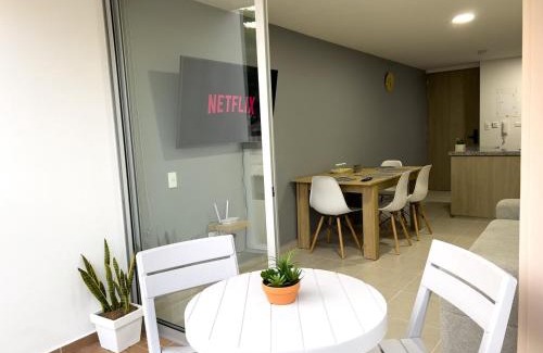 Santa Maria Apartment | Comodo 2 cuartos AC y piscina