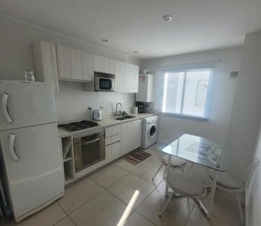 La Plata Apartment | Comodo Depto Zona Plaza Paso con opcion de cochera by Lofter