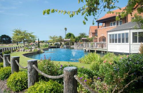 Stoke Apartment | Compass Cottage - Monaco Resort