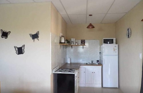 Caseros House | Complejo La Roca - Hospedaje