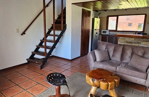 Dina Huapi House | COMPLEJO RAICES PATAGONICAS CABAÑA CLASICA