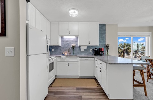 Surfside Beach Condo | Completely Renovated Oceanfront Unit in Quaint Surfside Beach! SC205b