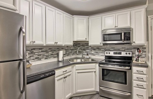 Boyne Falls Condo | Completely Renovated 3 BR + Loft Mountain Villa
