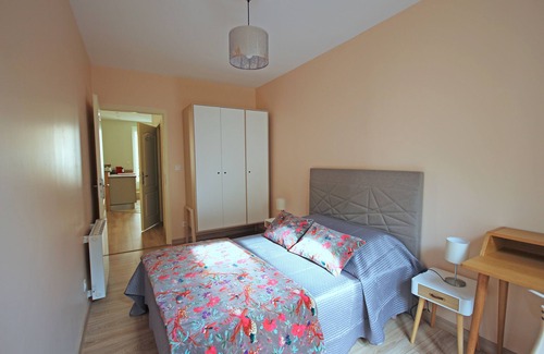 Vernier Apartment | Completely renovated 2-room Libération apartment