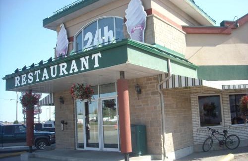 Becancour Hotel | Complexe Hotelier Le 55