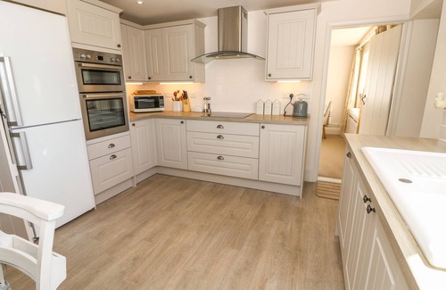 Newport Cottage | Compton Grange