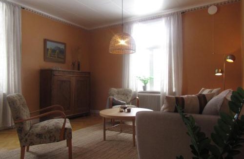 Hammarstrand House | Conciërgewoning van het gerechtsgebouw.