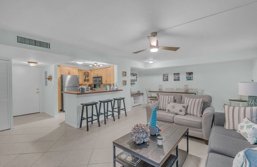 Lauderdale-by-the-Sea Condo | Condo 1 min from the beach with nice balcony with great sunsets