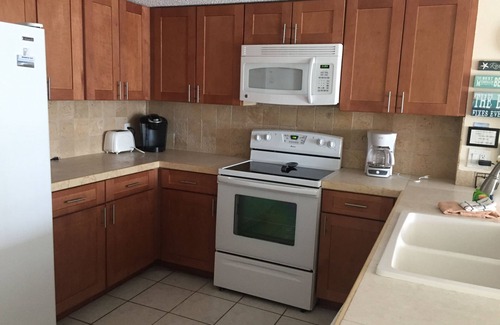 Madeira Beach Condo | Condo Across from Johns Pass