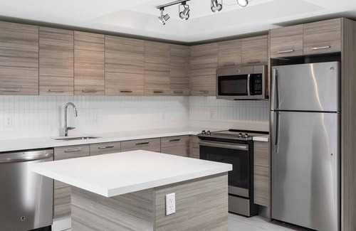 Edgewater Apartment | Condo bella