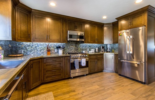 Westside Costa Mesa Condo | Condo on 40 acres of Nature near the beach! Holidays still available