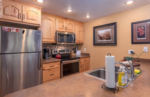 Brian Head Apartment | Condo SS7B- Dog Friendly, Cozy Condo, Ski In/Out