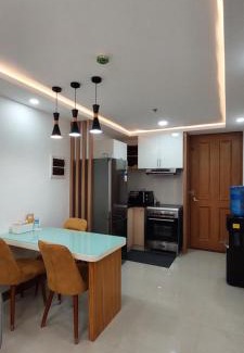 Pallocan Apartment | Condo Unit at One Pontefino Tower Unit 706