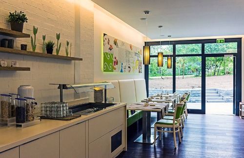 Zirndorf Apartment | Condo V - modern apartment for up to 6 people