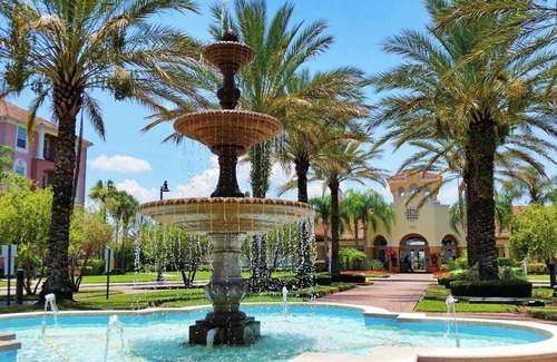 Florida Central Atlantic Coast Apartment | Condo w/Prime View of Lake, Pool & Fireworks!
