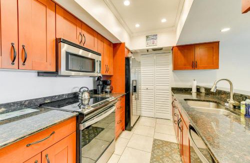Redington Shores Apartment | Condo with Gulf View! Walk to Redington Beach