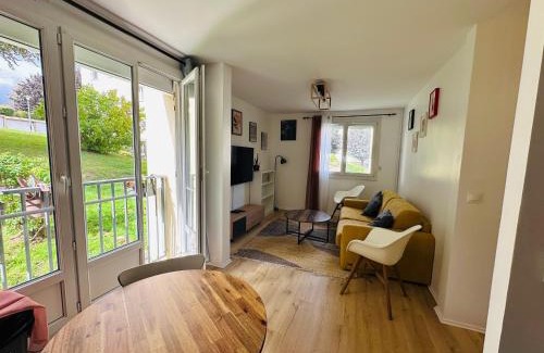 Domont Apartment | Confort et Verdure 2 Pièces Moderne avec Parking à Domont by Immo Kit Bnb