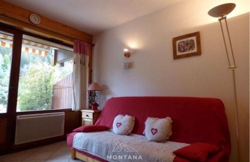 Le Grand-Bornand Apartment | Confortable 2 Pièces + Cabine pour 4 Personnes au Centre-Ville, Terrasse, Proche Navettes - FR-1-458-169