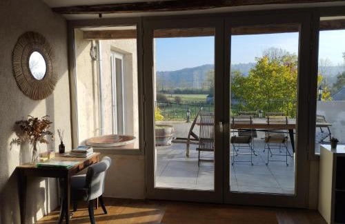 Noyers-sur-Serein House | confortable maison familiale à l'entrée du village médiéval