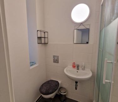 Wilhelmstadt Apartment | Confortavel Apartmento em Berlin-Spandau