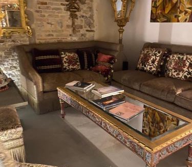 Castello Hotel | Console Palais