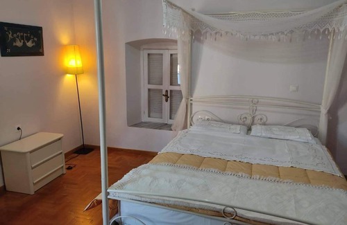 Leros House | Constantine's