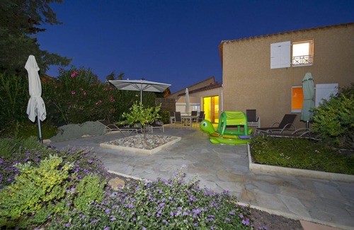 Miramar House | Contemporary renovated house with garden, quiet, 300 m from Miramar beach