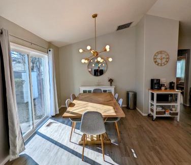 West Eugene Apartment | Contemporary 2-Bedroom Close to Downtown, Dining