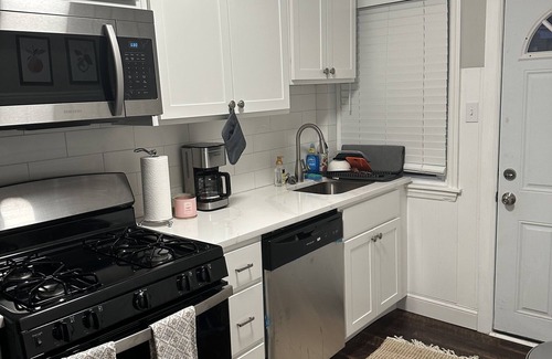 Wilmington House | Contemporary 2 BR Townhome- Pet Friendly!