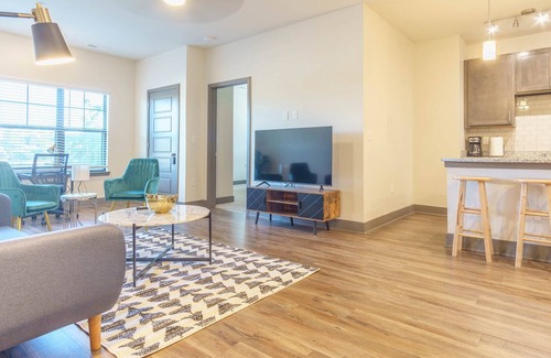 Hurstbourne Apartment | Contemporary 2BR Suite | Pool, Parking + Gym A