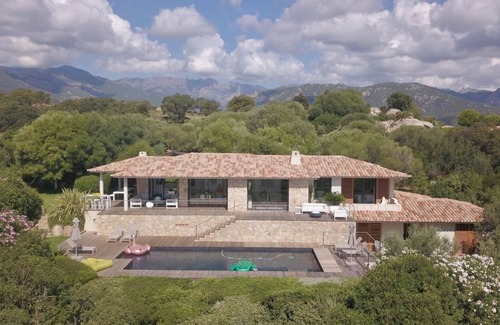 Pinarellu Villa | Contemporary 5-bedroom villa with magnificent sea view of the Genoese tower.