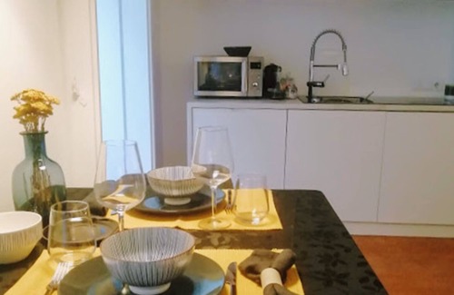 Sao Paulo Apartment | Contemporary and charming flat just behind Time Out Food Market (Very Central)