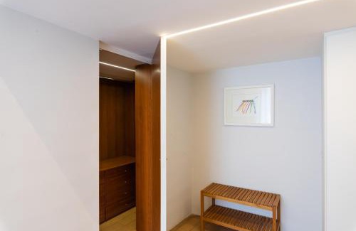 Quartieri Spagnoli Apartment | Contemporary Art Home
