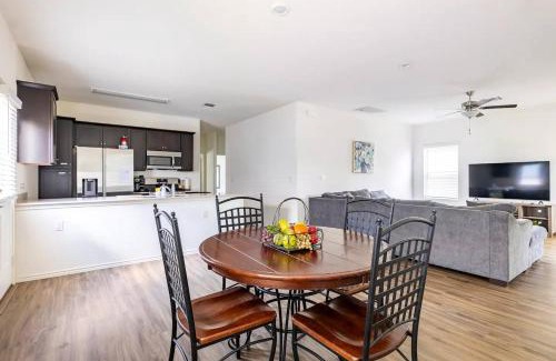 Austin House | Contemporary Austin Home Near Downtown & Airport