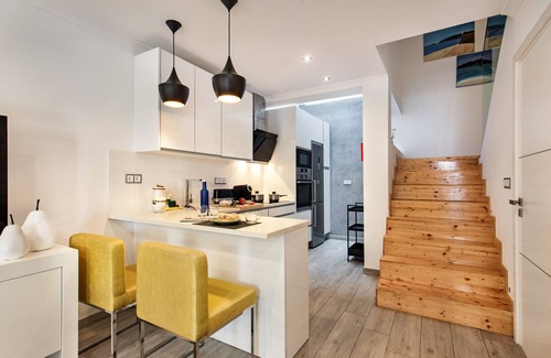 Se Ski Chalet | Contemporary Charm in the Algarve