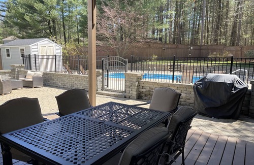 Malta House | Contemporary Home w/Pool mins from Saratoga/Track