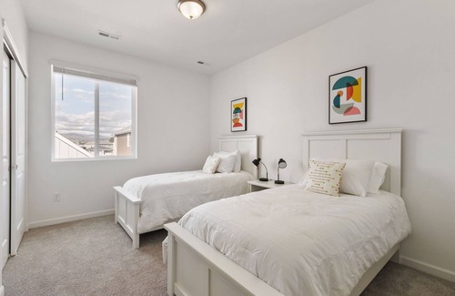 Fort Collins House | Contemporary home with mountain views in southeast Fort Collins!