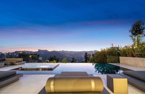 Hollywood Hills West Villa | Contemporary Modern Villa with Hills Views
