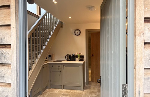 Great Wolford House | Contemporary Oak Barn in Stunning Cotswold Countryside close to Moreton-in-Marsh