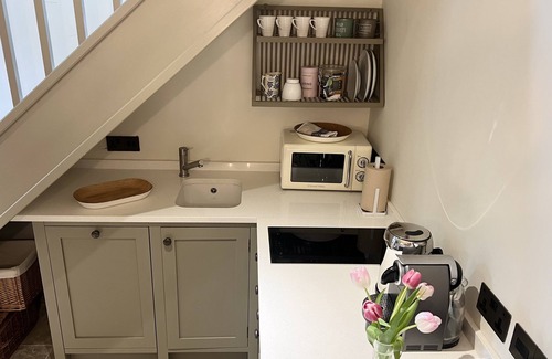 Great Wolford House | Contemporary Oak Barn in Stunning Cotswold Countryside close to Moreton-in-Marsh