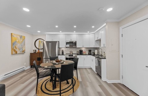 New Richmond Apartment | Contemporary One Bedroom In Beautiful River Town