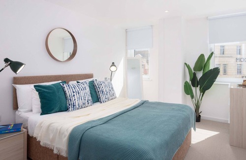 Bunhill Apartment | Contemporary One Bed Apartment at City Road