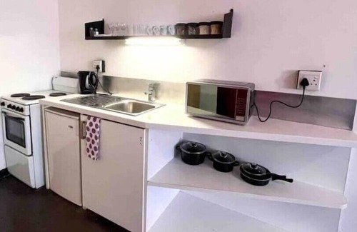 Downtown Johannesburg Apartment | Contemporary studio in the heart of Mabonengn