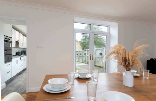 North Bitchburn House | Contractor Stay - 4 Beds, Games Room, Secure Parking