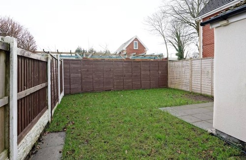 Wigan House | Contractors, Business, Leisure | FREE Parking