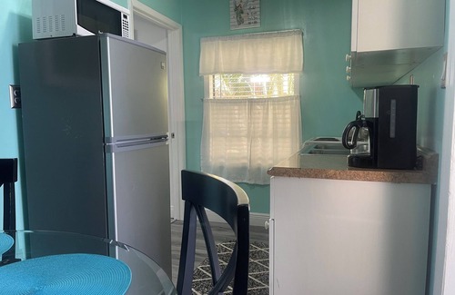 West Palm Beach Apartment | Convenient and Private Downtown 1BR Near Beach