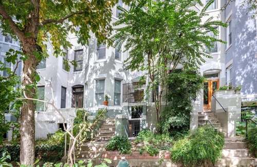 Adams Morgan Apartment | Convenient Apartment #1479